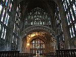 Gloucester cathedral interior 013.JPG