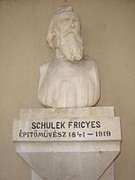 Schulek Frigyes bust by Alajos Stróbl.jpg