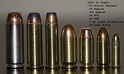 Первые три слева патрона используются в Desert Eagle. Эти патроны, слева направо: .50 AE, .44 Magnum, .357 Magnum.