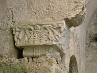 Siracusa, neapolis, cripta di san marciano, capitello 02.JPG