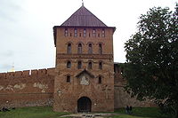 Vladimirskaya tower Novgorod Detinets.jpg