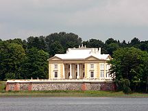 Trakai Tyszkiewicz palace.jpg