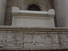 Gemisto Pletone - Tomba (1465) al Tempio malatestiano, Rimini - Foto Giovanni Dall'Orto, aprile 2004 01.jpg
