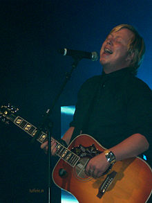 Kurt Nilsen performing at Tusenfryd, Norway.jpg