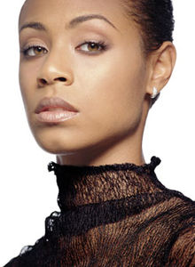 Фото Пинкетт-Смит, сделанное фотографом Джерри Авенаимом для журнала Vogue, 2001 год