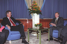 Хайнрих фон Пирер (слева) на встрече с В.В. Путиным