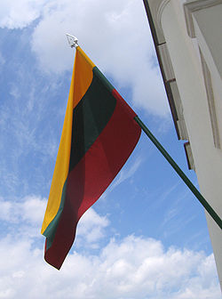 Flag of Litguania 2007 July 15.jpg