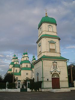 Свято-Троицкий собор с колокольней