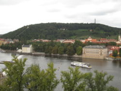 Petrin Praha.jpg