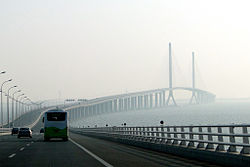 Шанхайский большой мост через Янцзы
