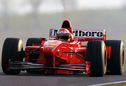 Михаэль Шумахерза рулём Ferrari F300