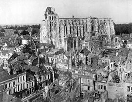 Ruins Cathedral of St. Quentin2.jpg