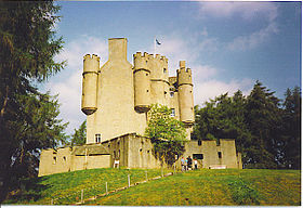 Braemar Castle.jpg