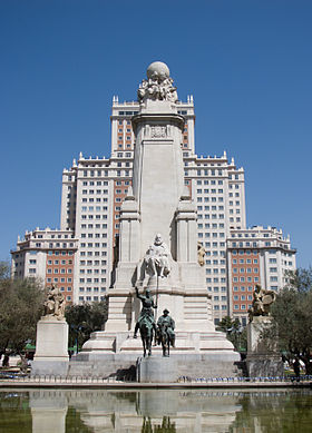 Monumento a Miguel de Cervantes - 03.jpg