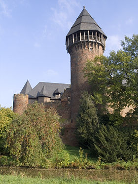 NRW, Krefeld - Burg Linn 01.jpg
