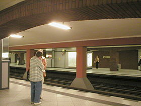 U-Bahn Berlin Mehringdamm.jpg