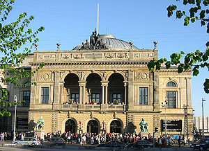 Copenhagen Det kongelige Teater 2002.jpg