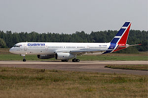 Cubana Tupolev Tu-204-100E.jpg