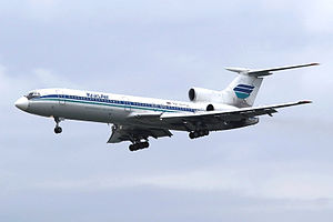 Kras Air Tu-154 RA-85702.jpg