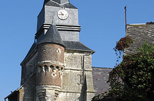 Macquigny clocher fortifié 1b.jpg