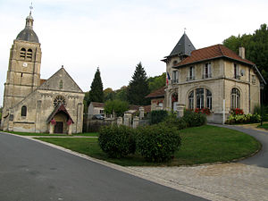 Saint-Bandry église et mairie 1.jpg