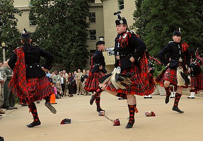 US Army 51769 Pipes and Drums 5.jpg