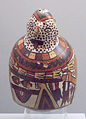 Vasija Nazca de cerámica (M. América Inv.8260) 01.jpg